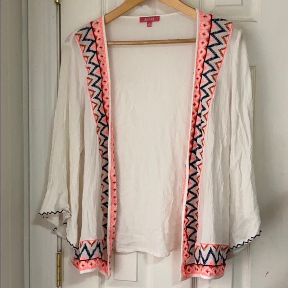 3/$25 ⭐️Short boho kimono